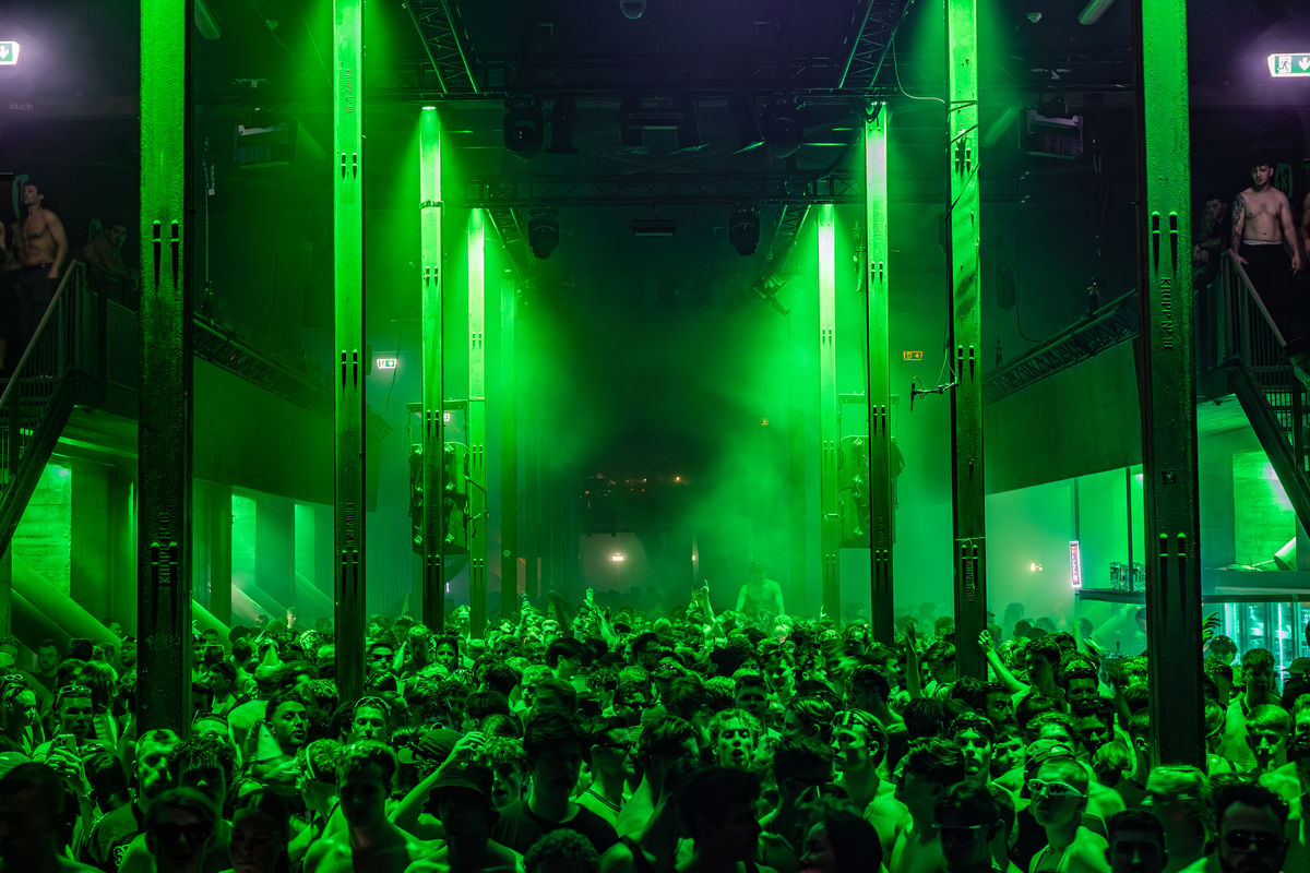 Loading... just a sec